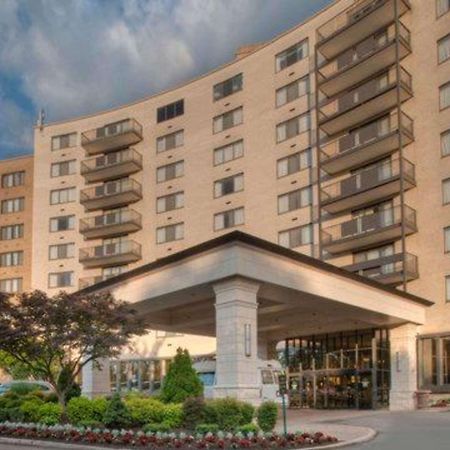 Clarion Collection Hotel Arlington Court Suites Екстер'єр фото