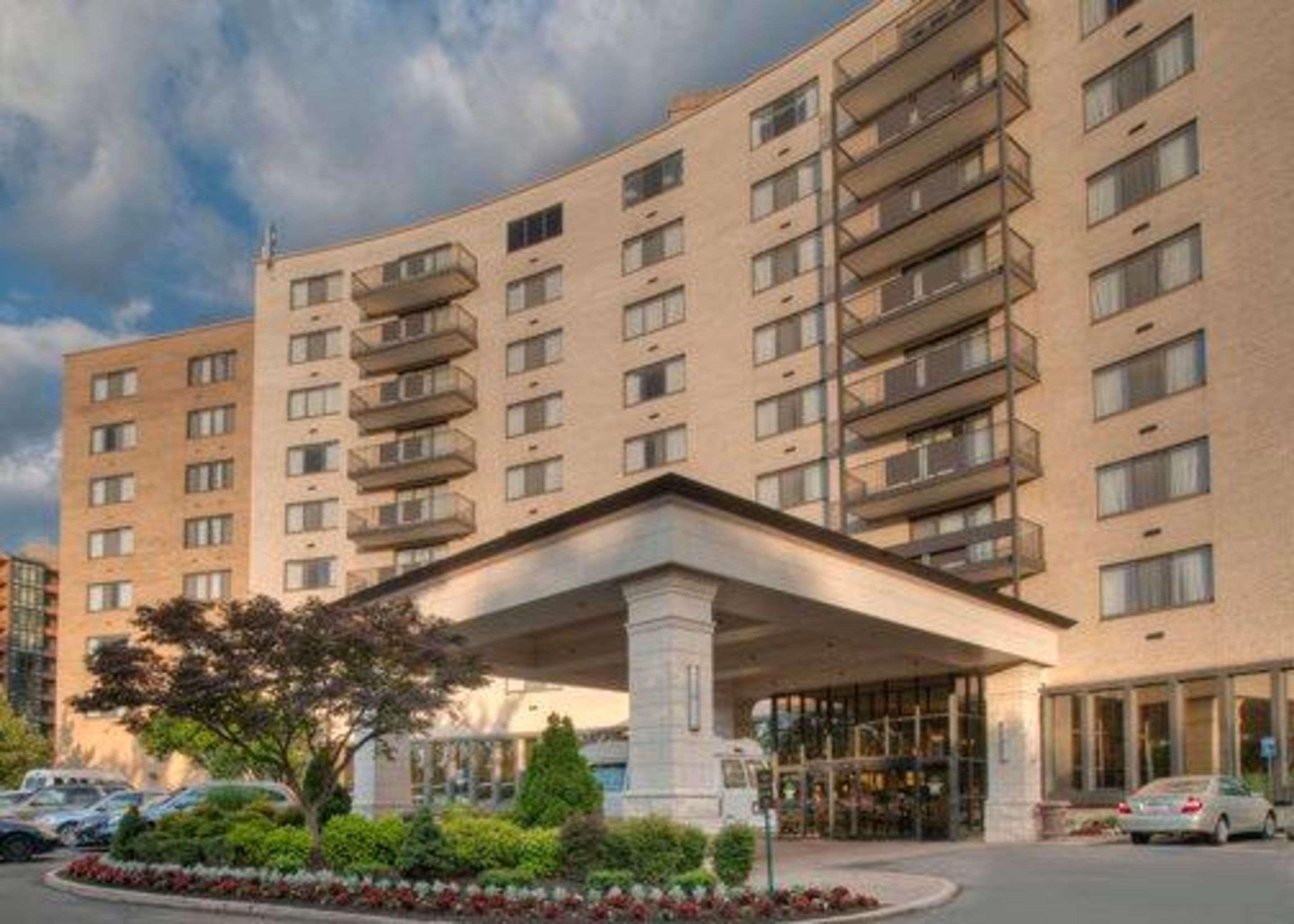 Clarion Collection Hotel Arlington Court Suites Екстер'єр фото